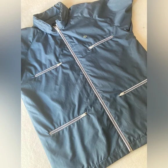 VINTAGE LACOSTE MEN'S LIGHTWEIGHT WATER-RESISTANT HOODED WINDBREAKER DEVANLAY